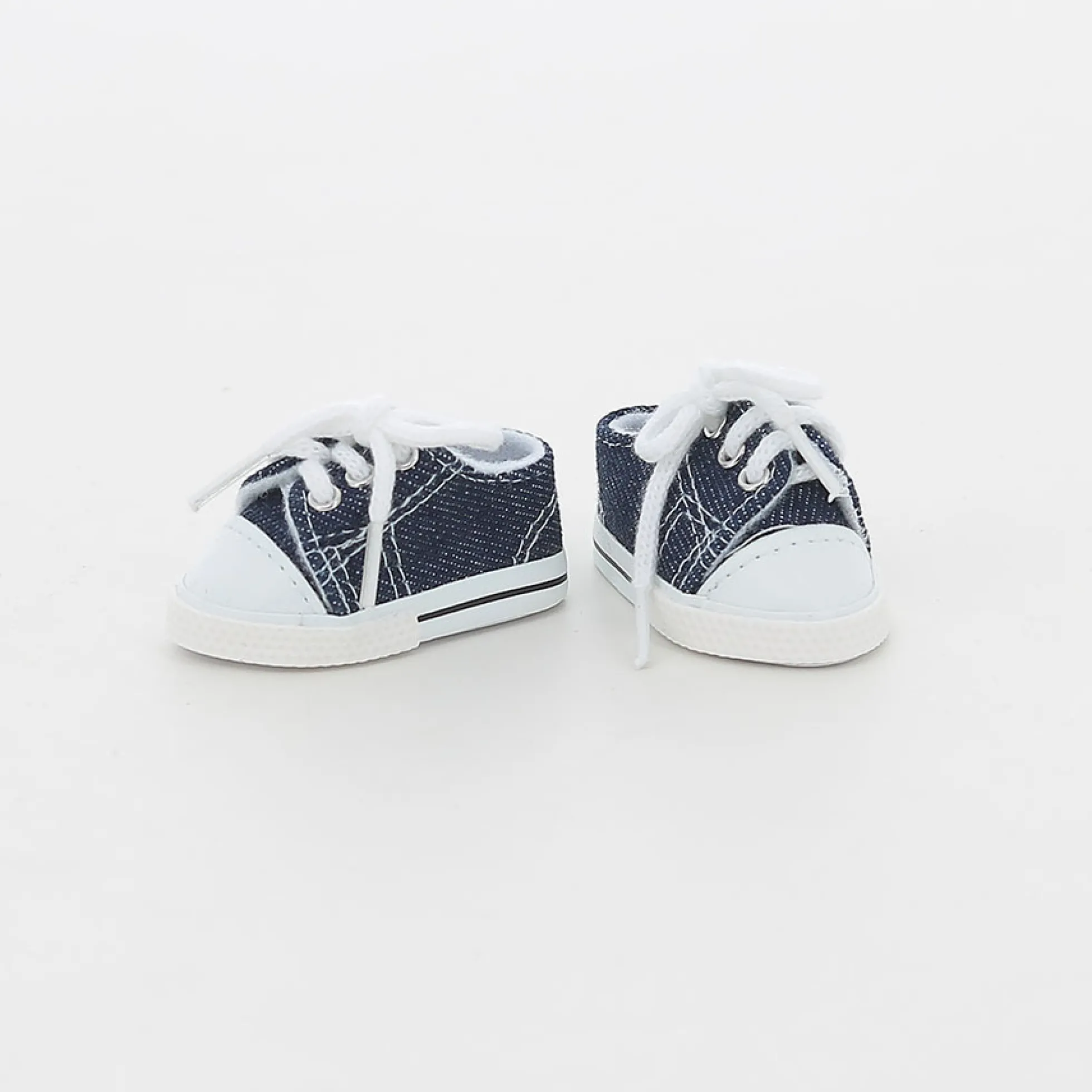 Chaussures de sport toile taille 28 et 35 cm